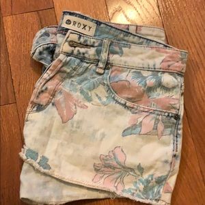 Pacsun flower booty shorts